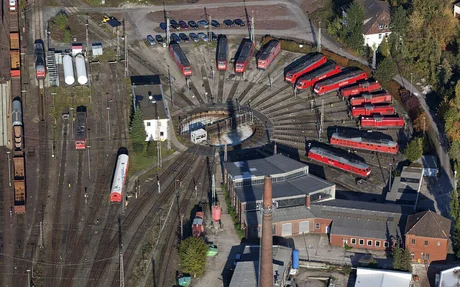 Individuelle Software — Auftragsverwaltung für Eisenbahninfrastruktur